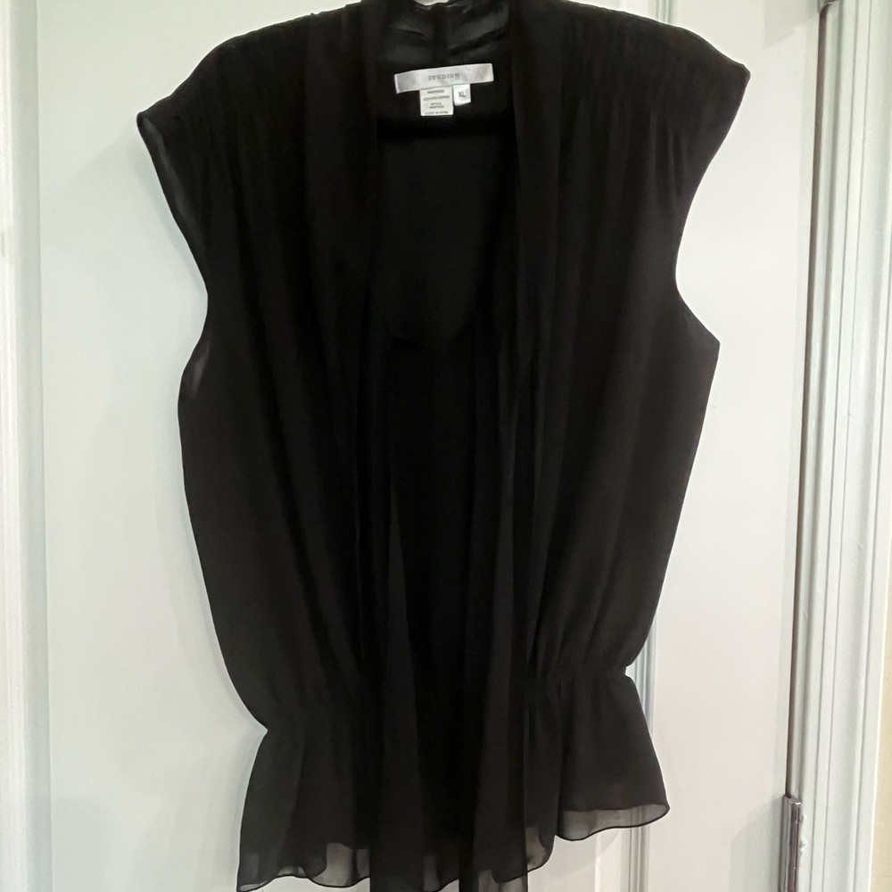 Studio M Black Sleeveless Blouse